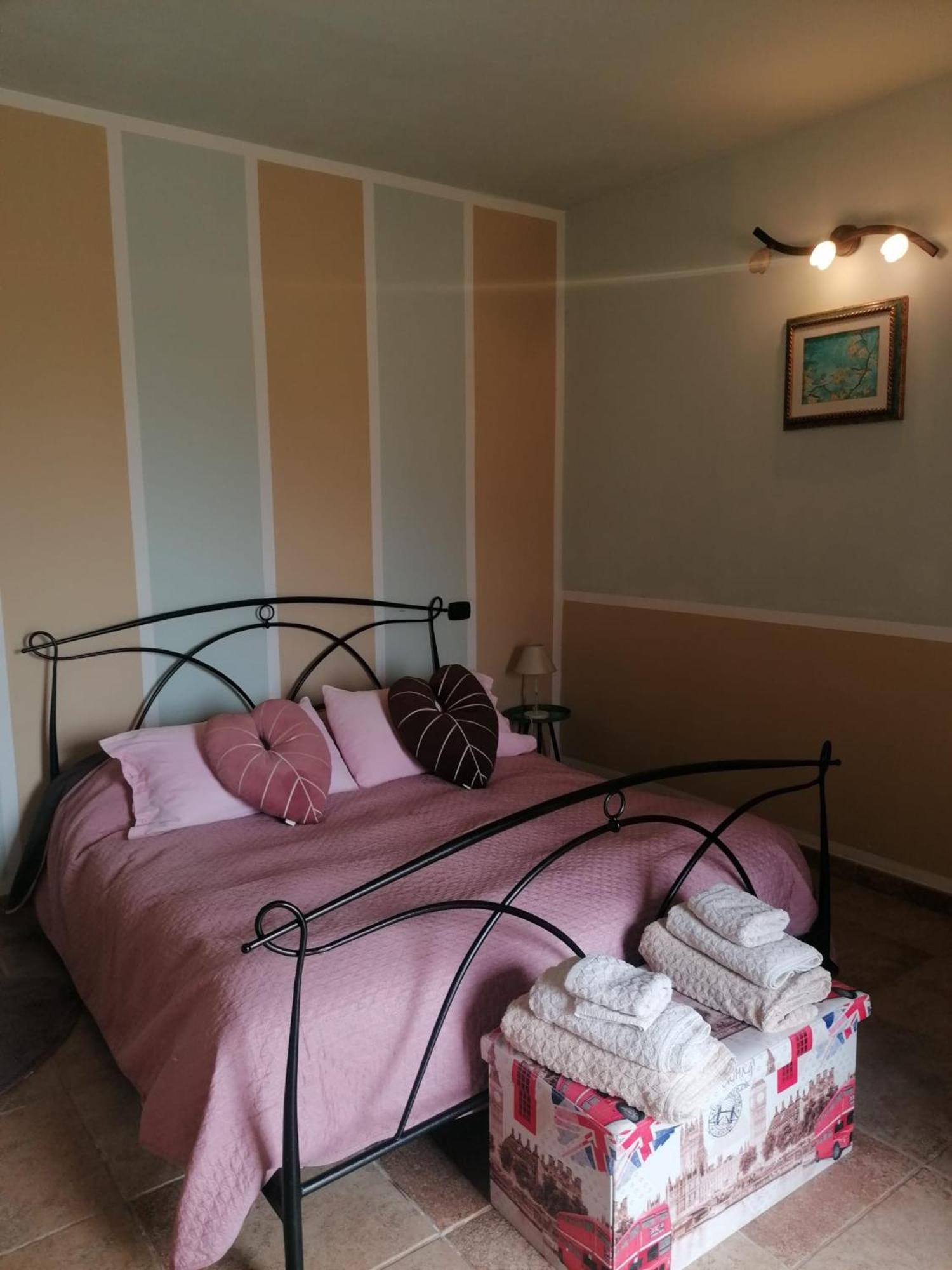 Casale Cavatella Bed and Breakfast Sermoneta Εξωτερικό φωτογραφία