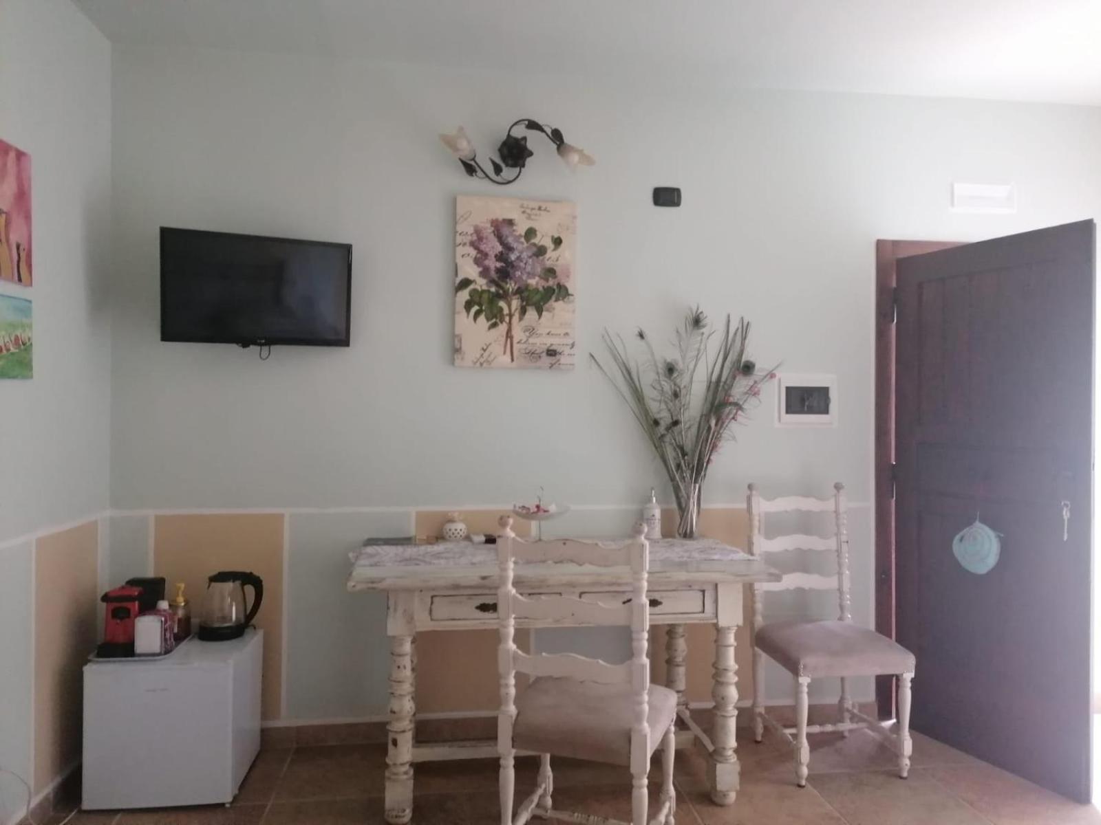 Casale Cavatella Bed and Breakfast Sermoneta Εξωτερικό φωτογραφία